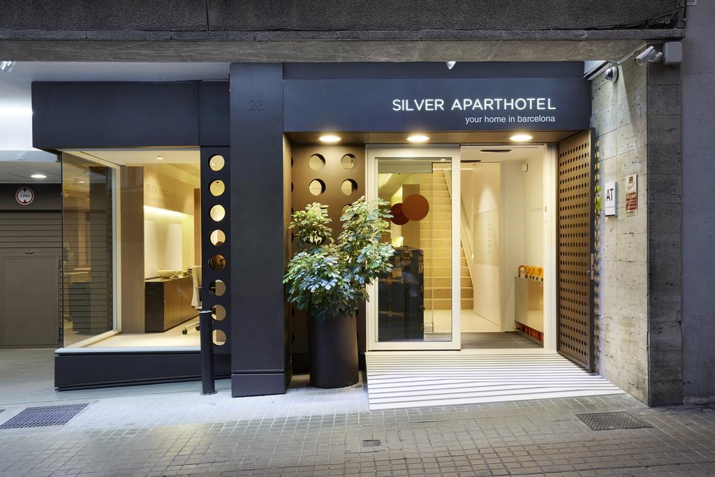 Aparthotel Silver Барселона Екстериор снимка